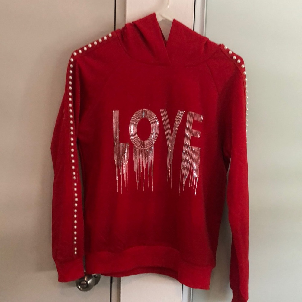 Must Beautiful Sweatshirt! Love in Bling!